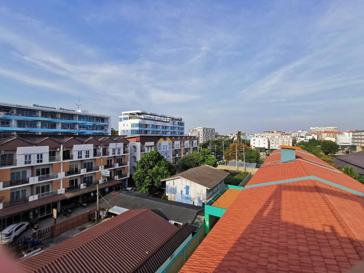 The Sea Bangsaen Hotel Экстерьер фото