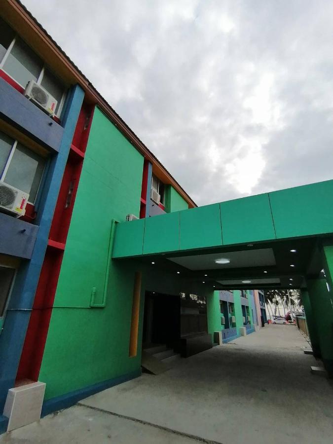 The Sea Bangsaen Hotel Экстерьер фото