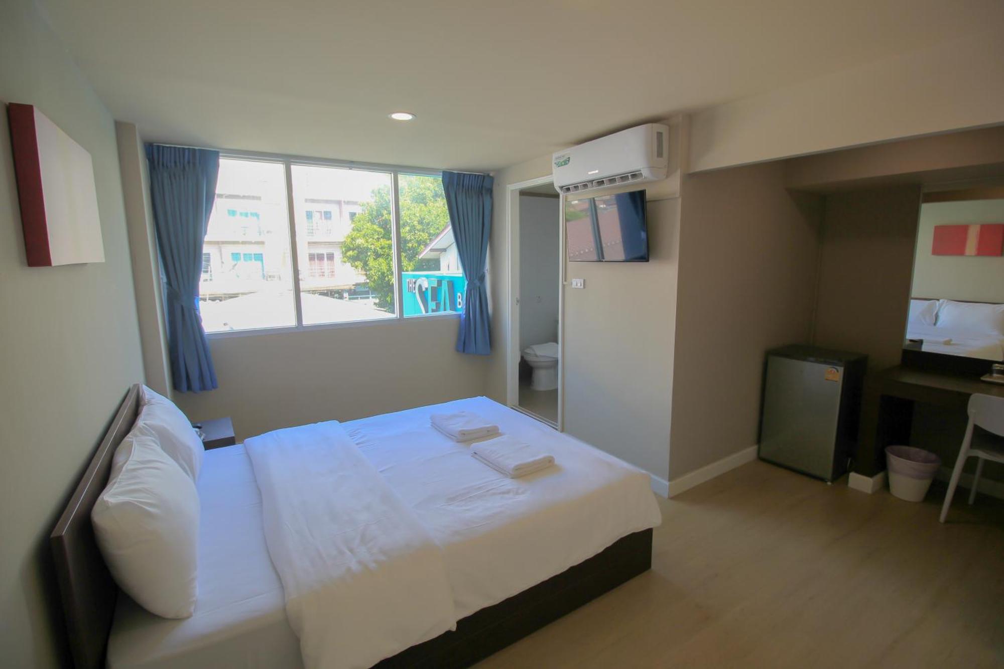 The Sea Bangsaen Hotel Экстерьер фото